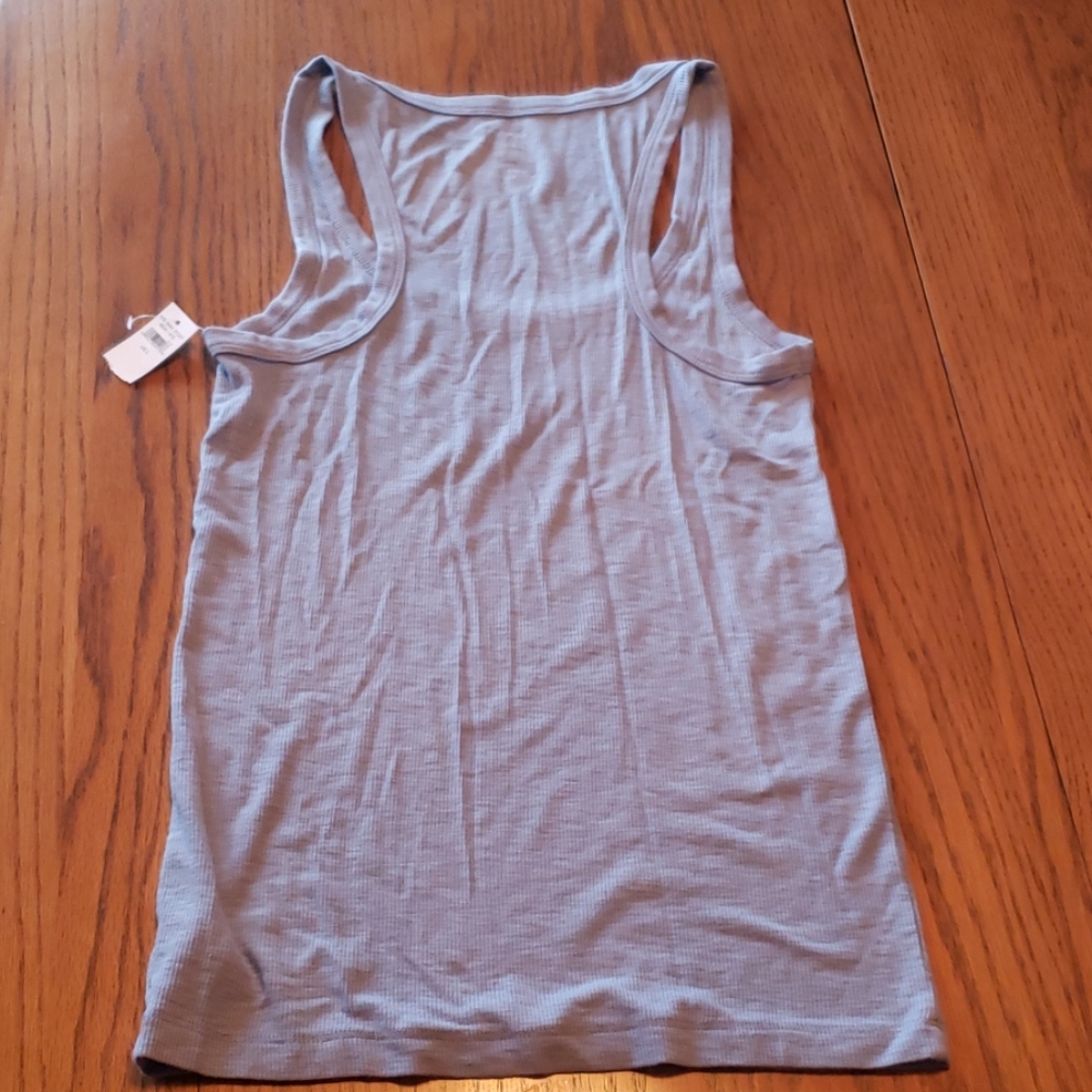 Tanktop - Picture 2 of 4
